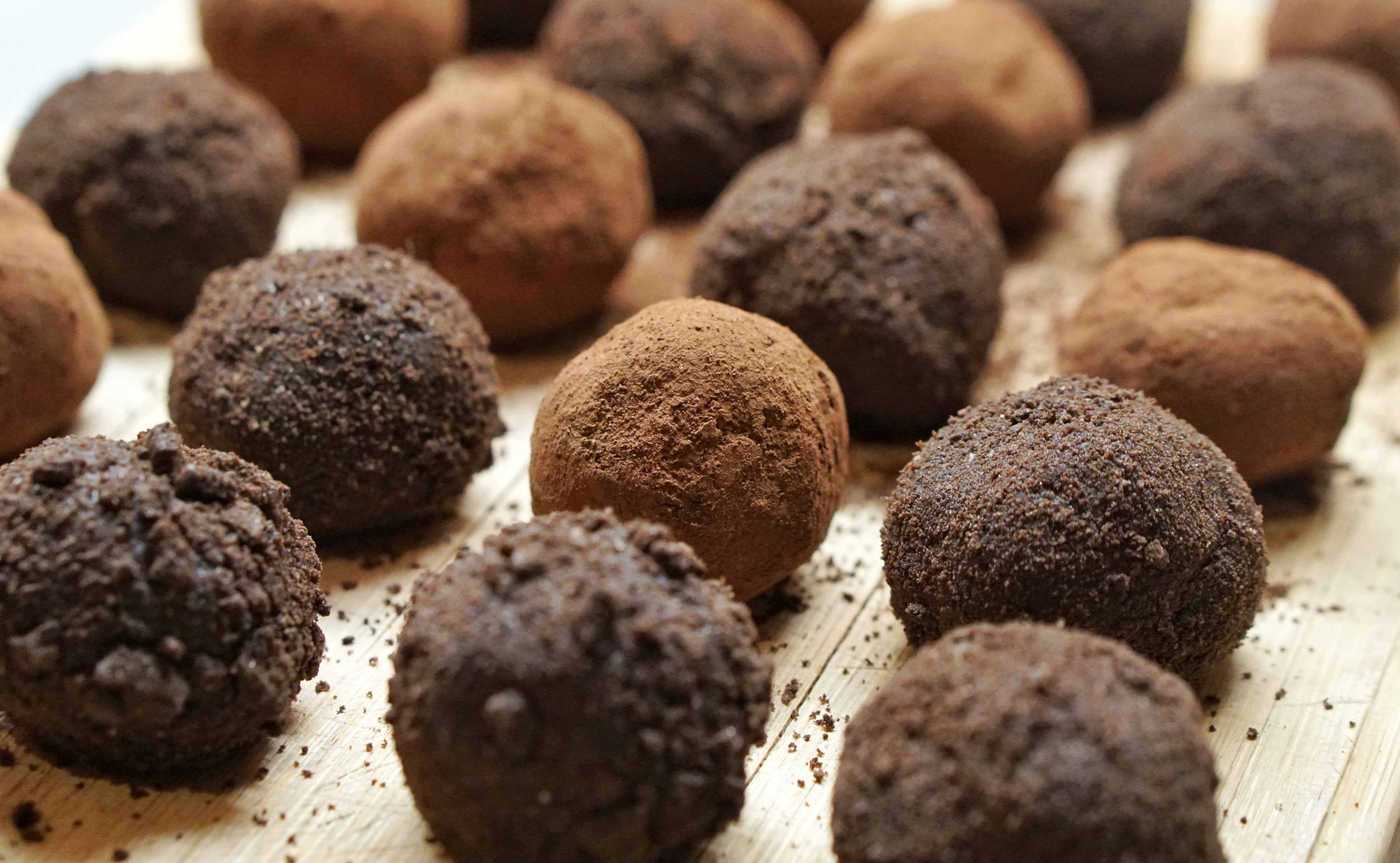 Raw Honey & Dark Chocolate Truffles